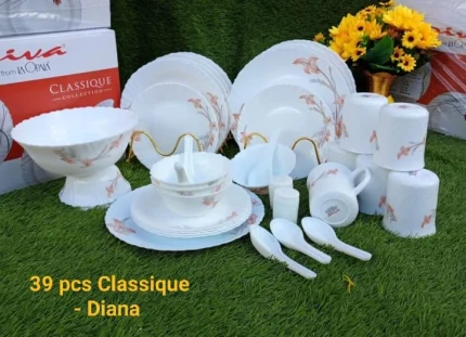 39 Pieces Classique Dinner Set