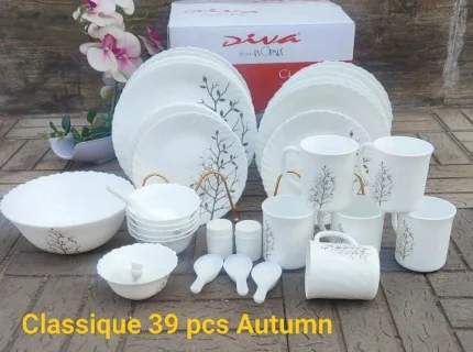 39 Pieces Classique Dinner Set