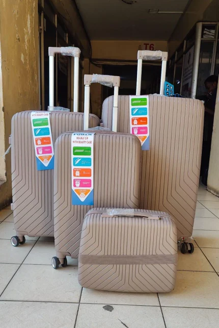 4-in-1 Unbreakable Suitcase Set (Size 3) – Beige