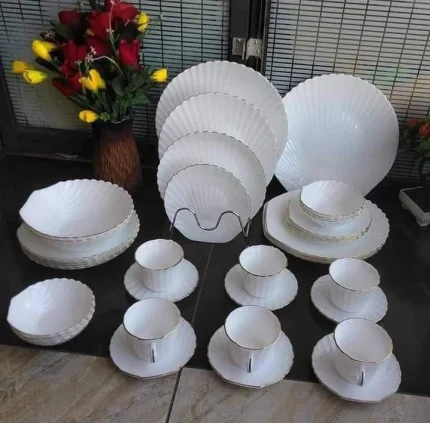 40-Piece Classy Dinner Set