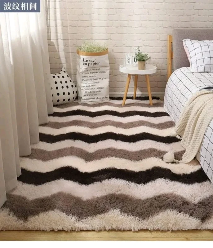 Fluffy Bedside Carpet ( 4 by 6 )