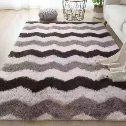 Fluffy Patterned Carpet – 5x8 Feet