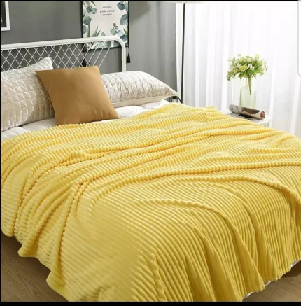 Plain Fleece Warm Blanket (6x6 Feet) –