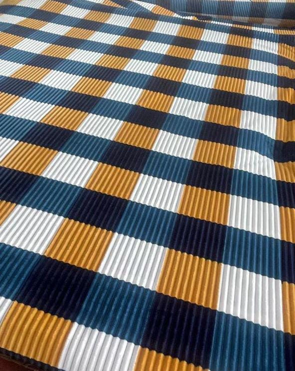 Velvet Fleece Blankets – 6x6 Ft Ultra-Soft & Warm