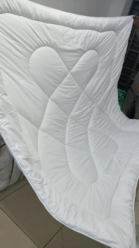 6x7 White Striped Cotton Binded Duvet Set – 4-Piece